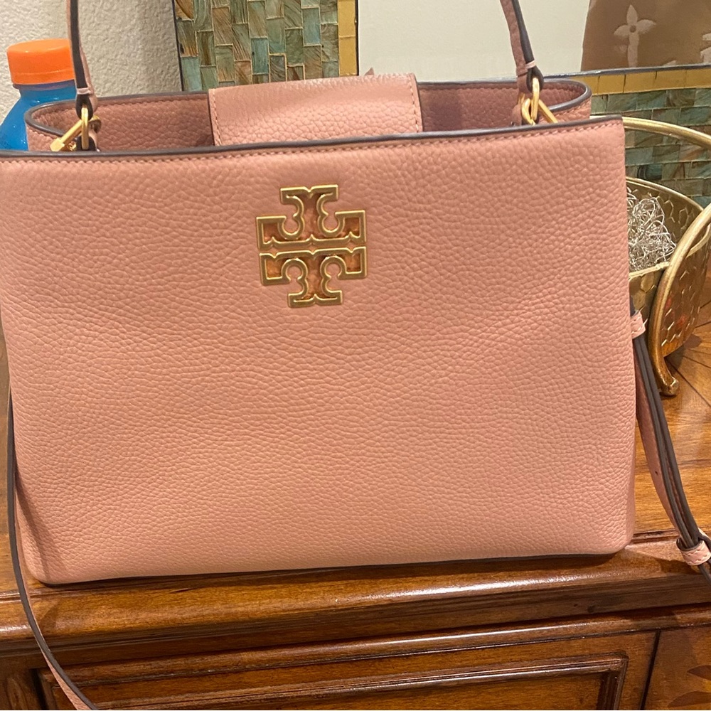 TORY BURCH PURSE AND WALLET PINK BLUSH WITH GOLD HARDWARE